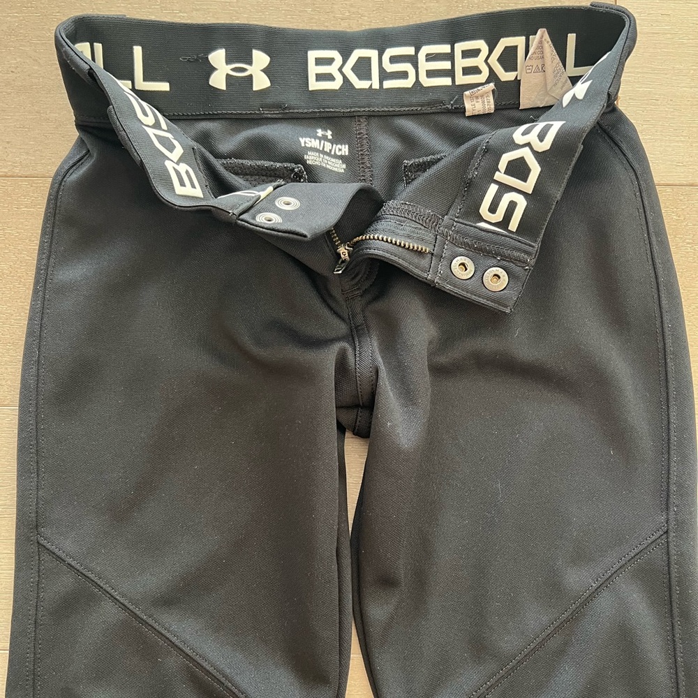 Under Armour Black Baseball Pants - Youth Small - Picture 3 of 6